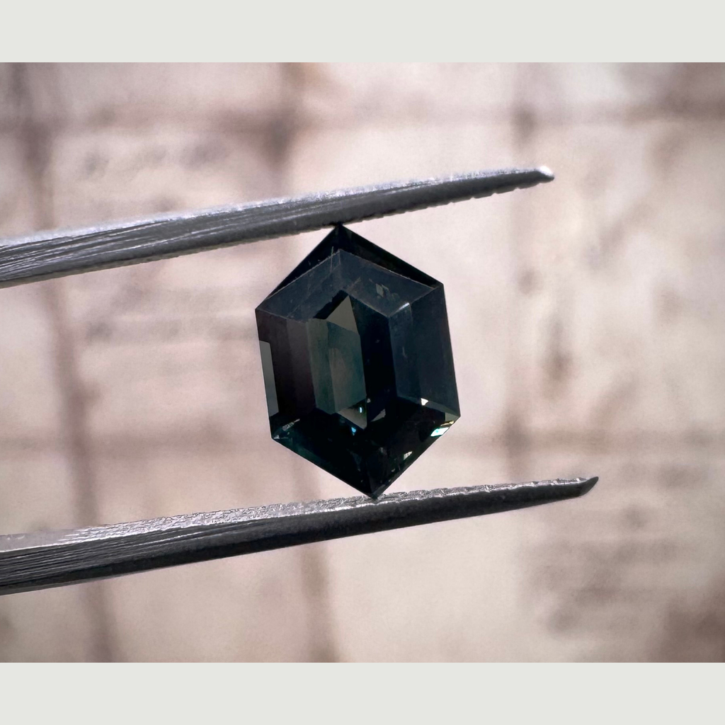 1.06ct Natural No Heat Sapphire Dark Green